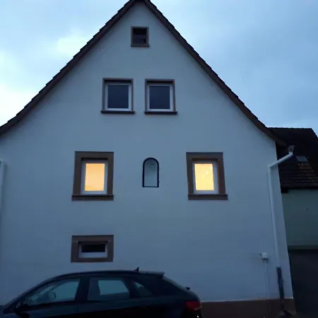 Fiore Gaestezimmer Apartament