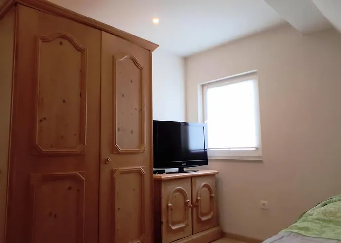 Fiore Gaestezimmer Daire *